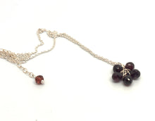 Load image into Gallery viewer, Garnet Flower Necklace