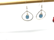 Load image into Gallery viewer, Raindrop Earrings