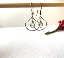 Load image into Gallery viewer, Raindrop Earrings