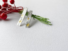 Load image into Gallery viewer, Keum Boo Long Stud Earrings