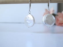 Load image into Gallery viewer, Freshwater Coin Pearl Earrings