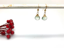 Load image into Gallery viewer, Green Gold Earrings