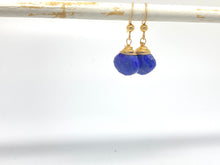 Load image into Gallery viewer, Lapis Lazuli gold Earrings