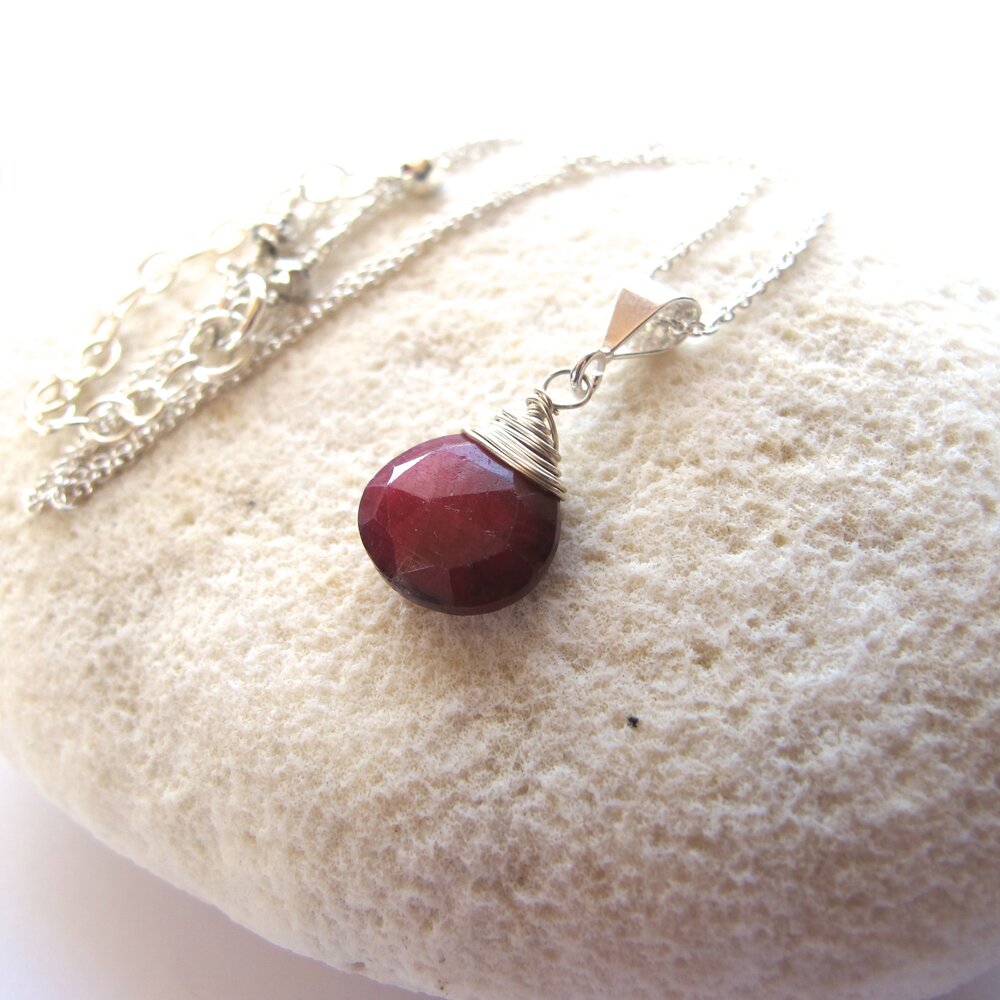 Necklace with Ruby