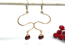 Load image into Gallery viewer, Hammered Zigzag Earrings with Garnet
